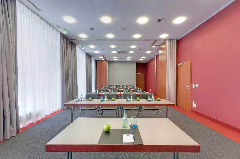 Tryp Hotel 4*